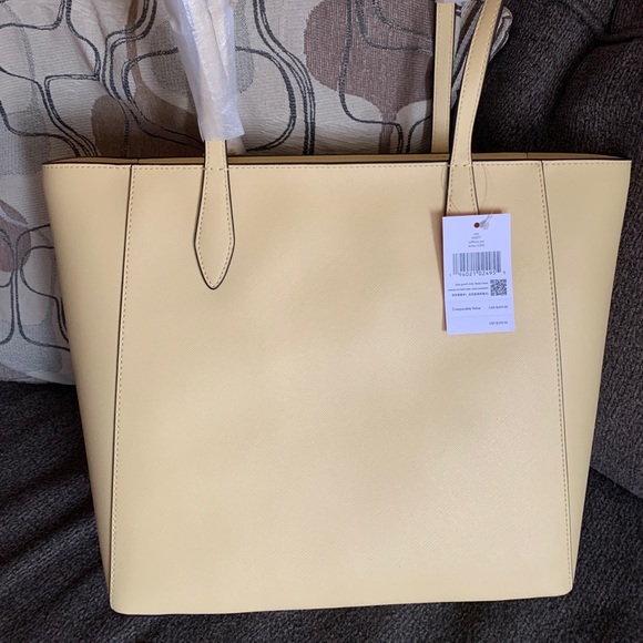 Authentic KATE SPADE Saffiano leather zip top Tote/Flower charm - Picture 5 of 14